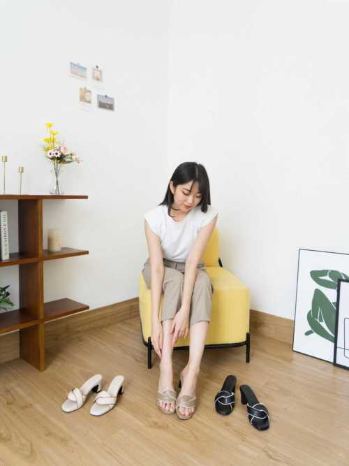 Claire Heels